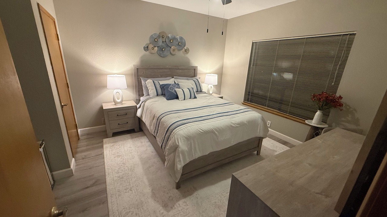 Photo of Bedroom in Oroville East