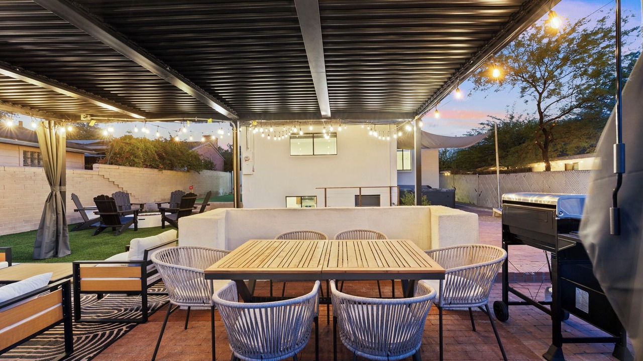 Photo of Outdoor in Sam Hughes