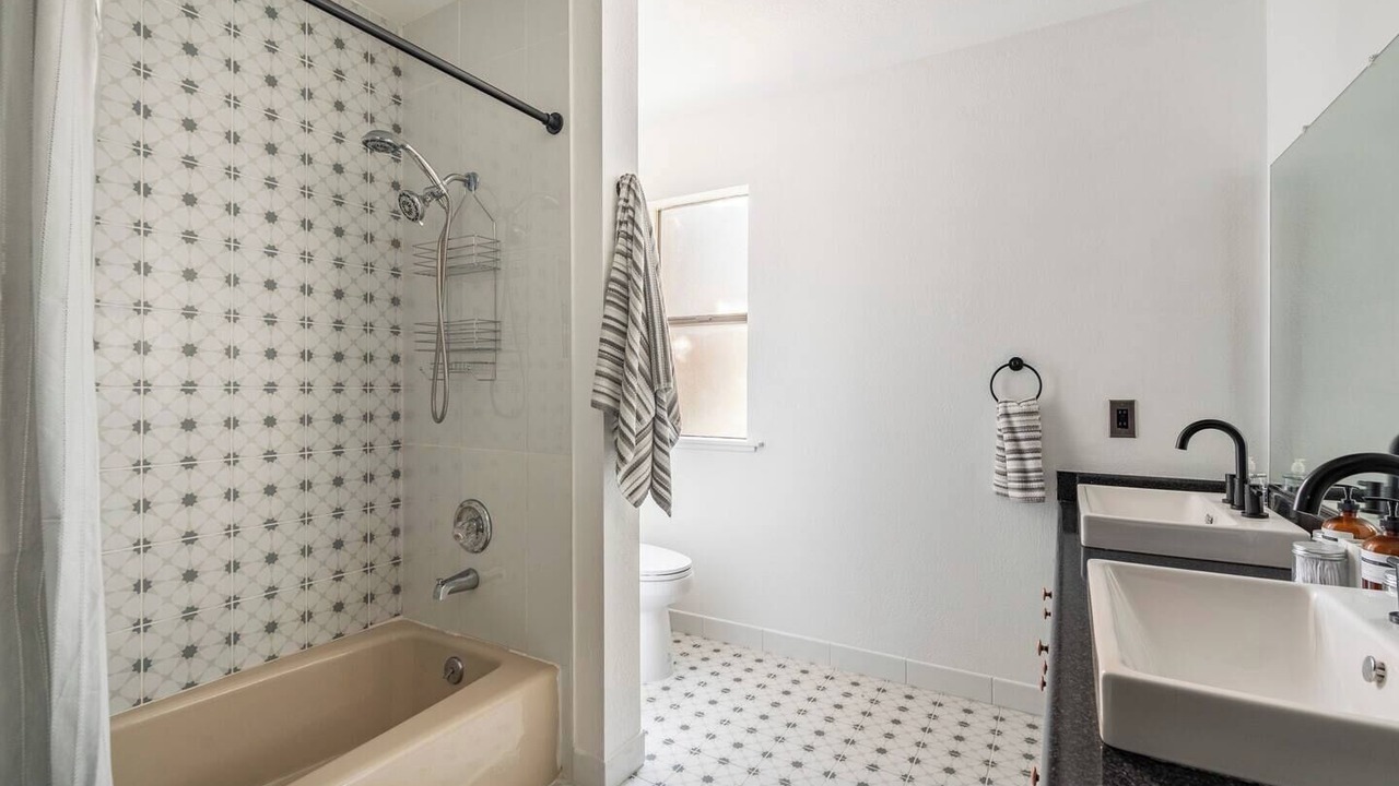 Photo of Bathroom in Whispering Forest