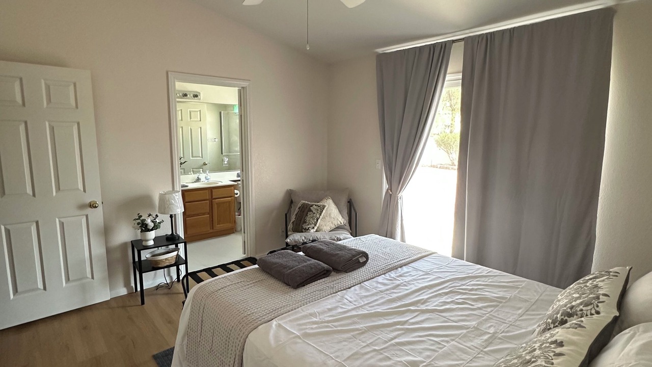Photo of Bedroom in Foothills