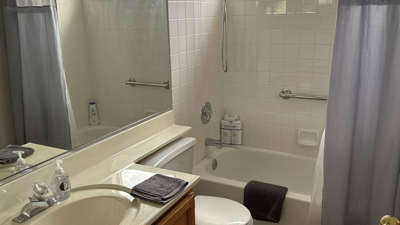 Photo of Bathroom in Foothills
