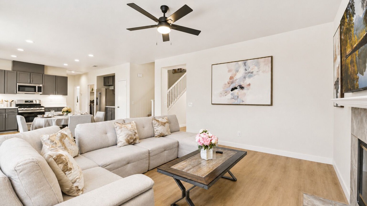 Photo of Livingroom in Eastvale