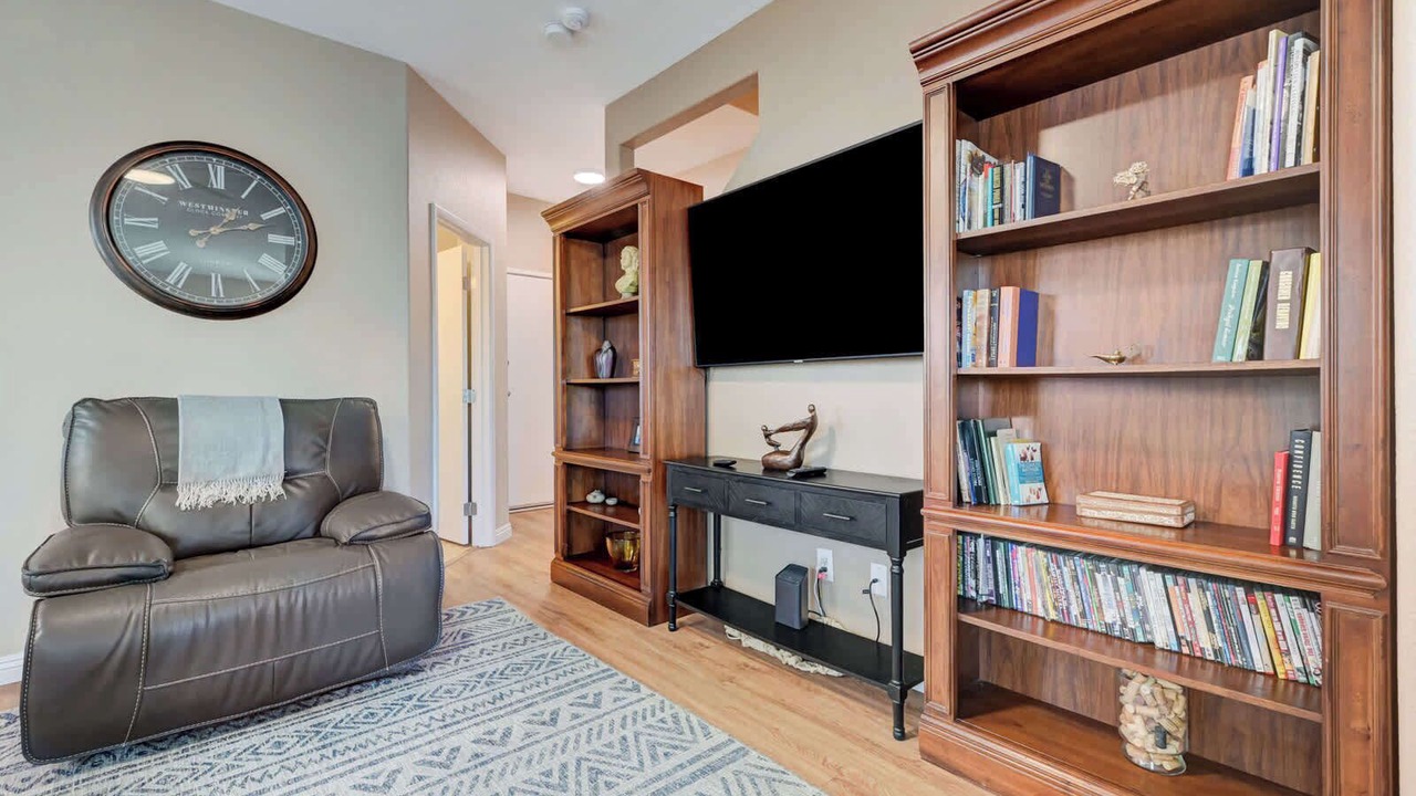 Photo of Livingroom in River Mountain