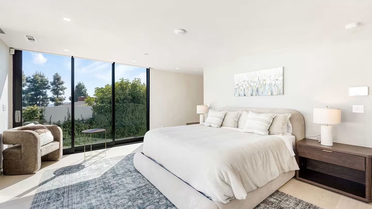 Photo of Bedroom in Woodbury