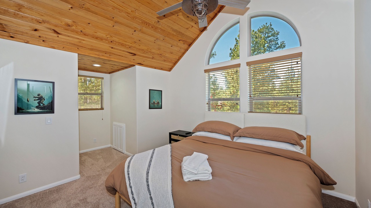 Photo of Bedroom in Eagle Mountain Estates