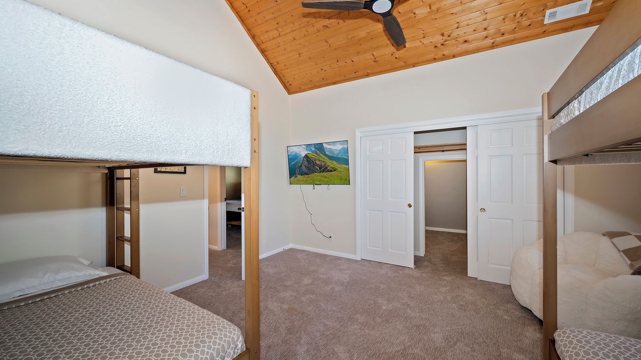 Photo of Bedroom in Eagle Mountain Estates