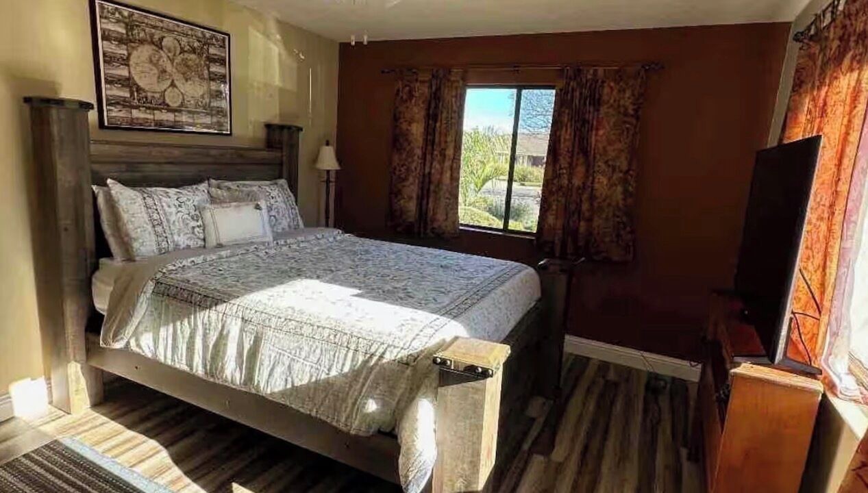 Photo of Bedroom in Salinas