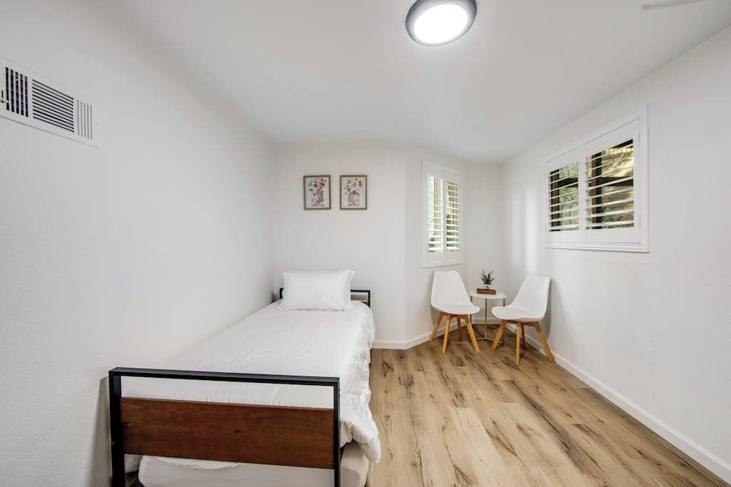 Photo of Bedroom in Arrowhead Villas