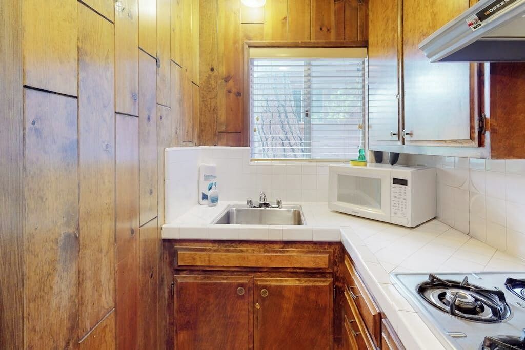 Photo of Kitchen in Blue Jay