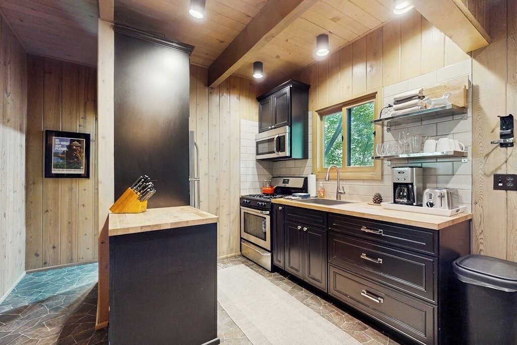 Photo of Kitchen in Arrowhead Villas