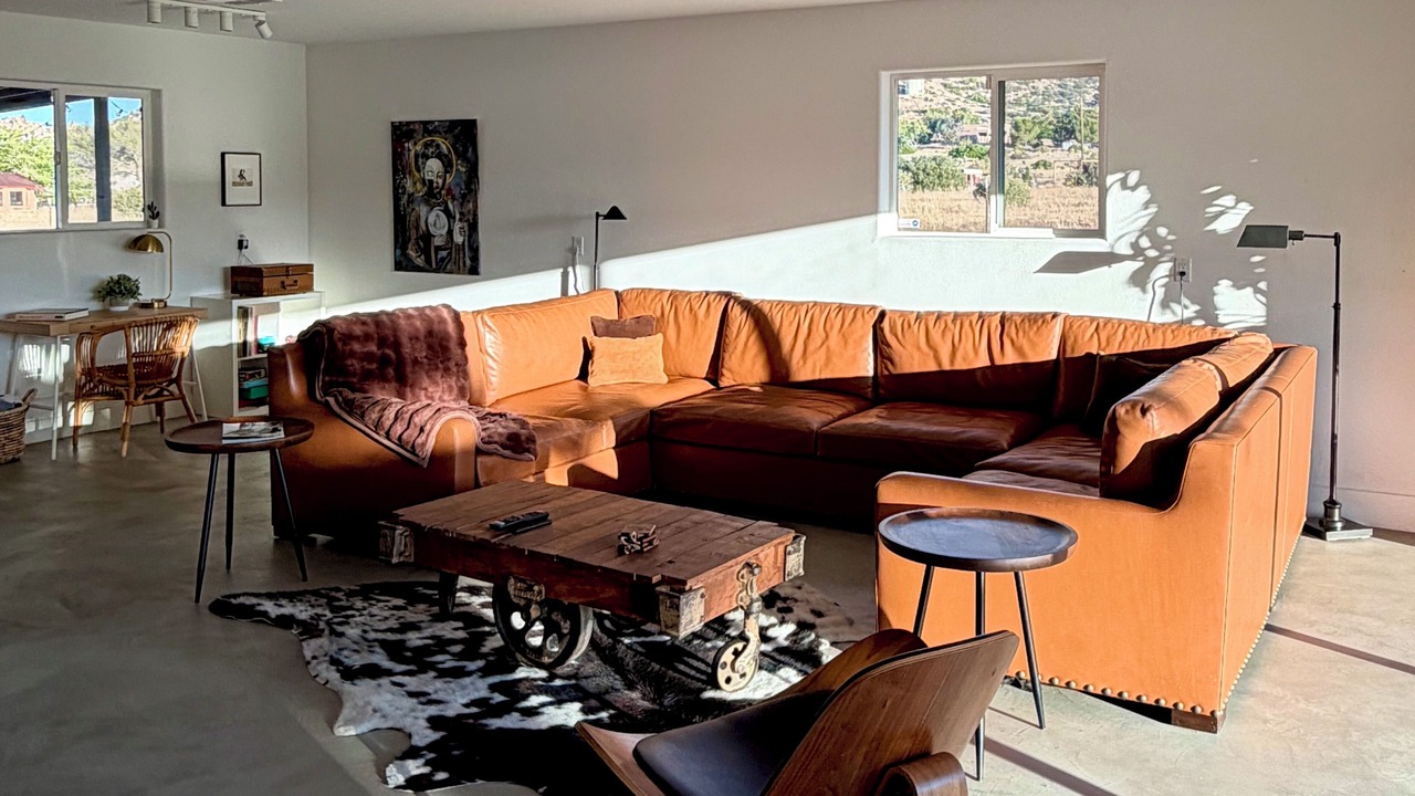 Photo of Livingroom in Pioneertown