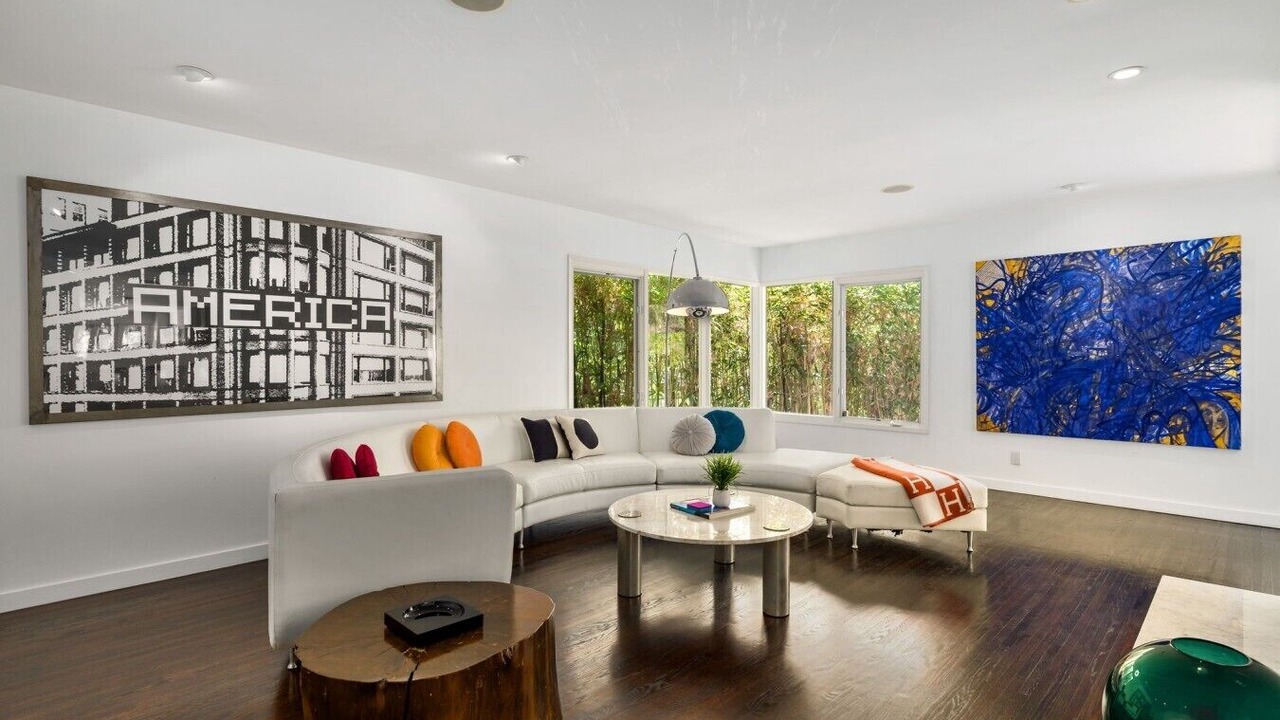Photo of Others in Hollywood Hills West