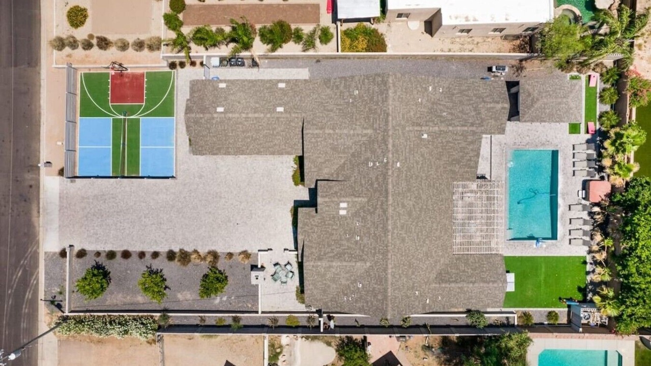 Photo of Outdoor in Paradise Valley Village