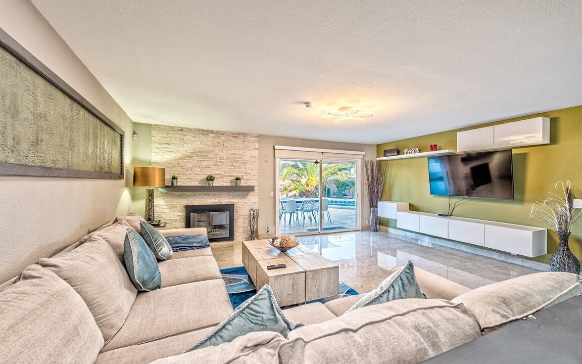 Photo of Livingroom in Rancho Oakey