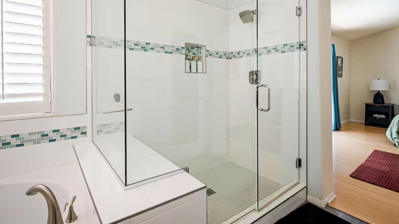Photo of Bathroom in Centennial Hills