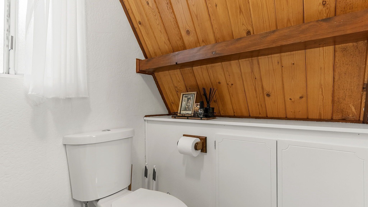 Photo of Bathroom in Arrowhead Villas