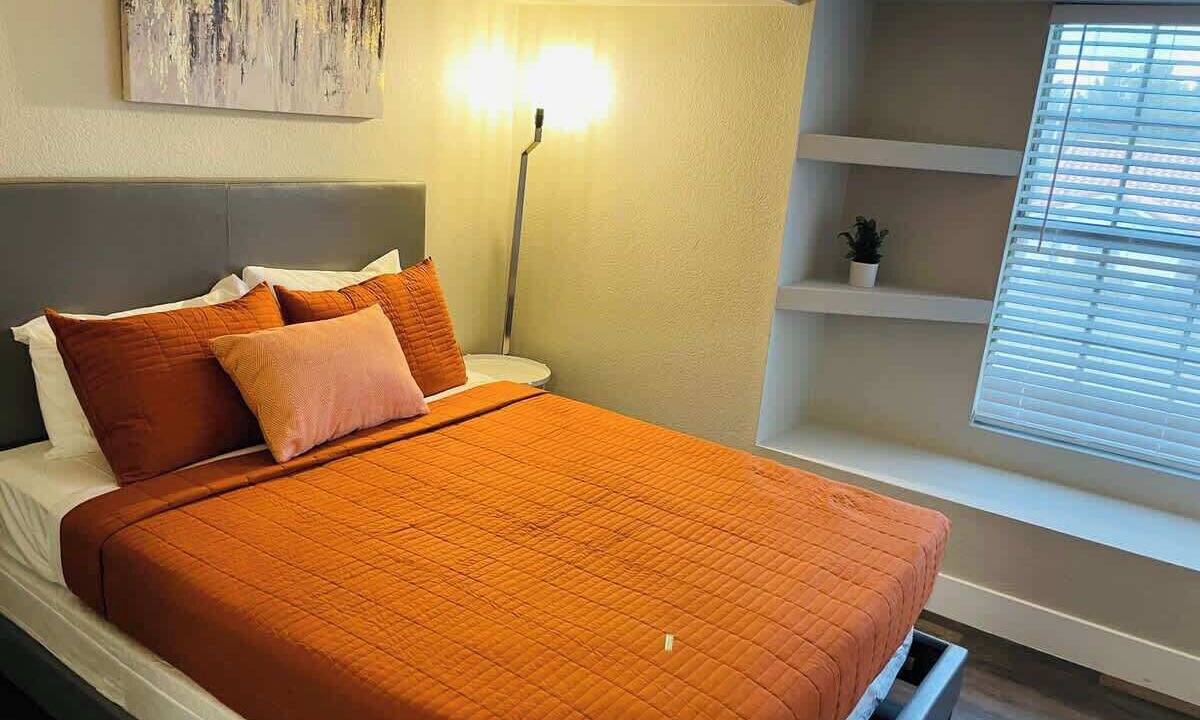 Photo of Bedroom in Green Valley