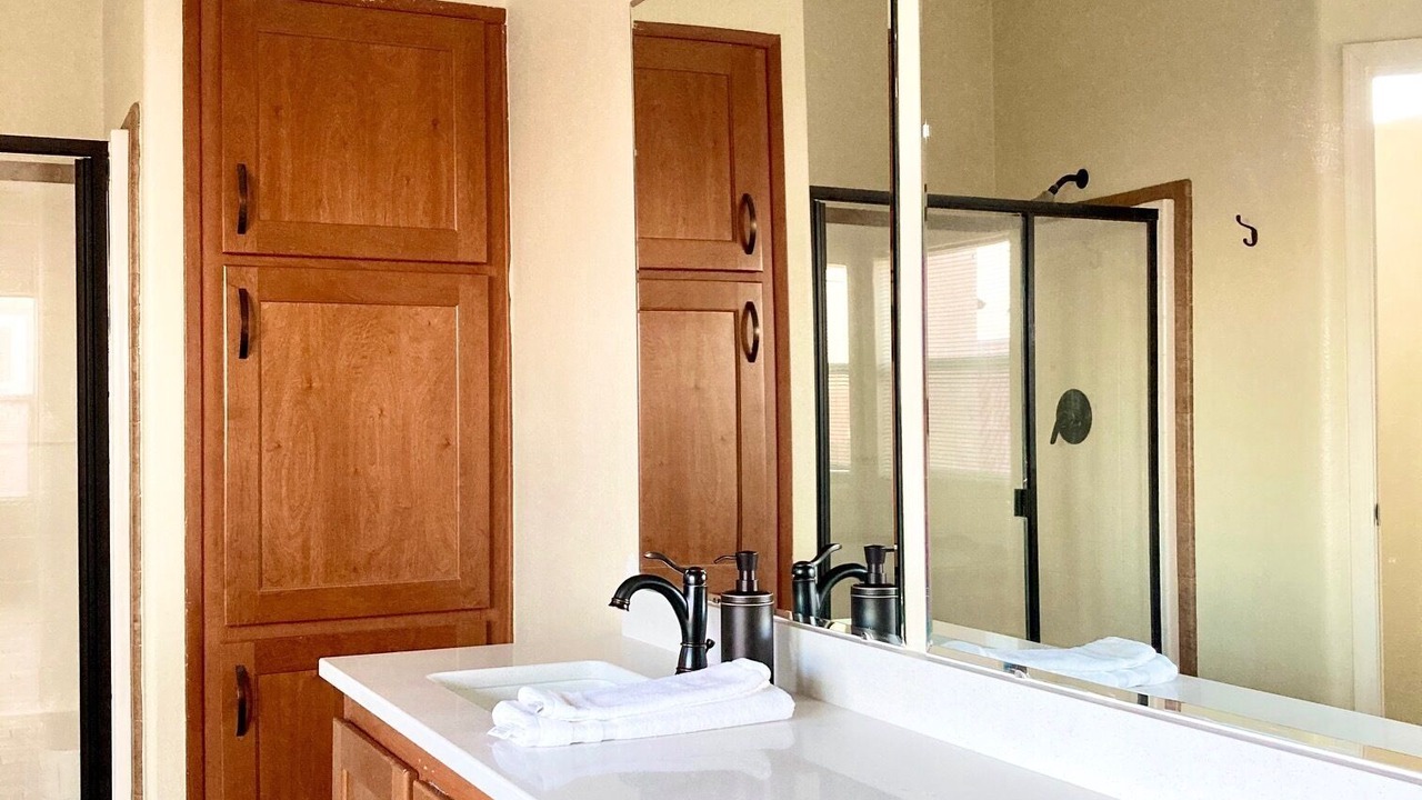 Photo of Bathroom in Page