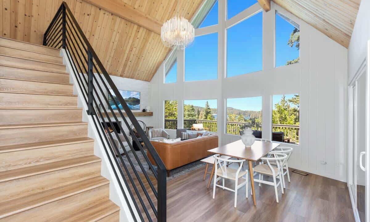 Photo of Livingroom in Cedar Glen