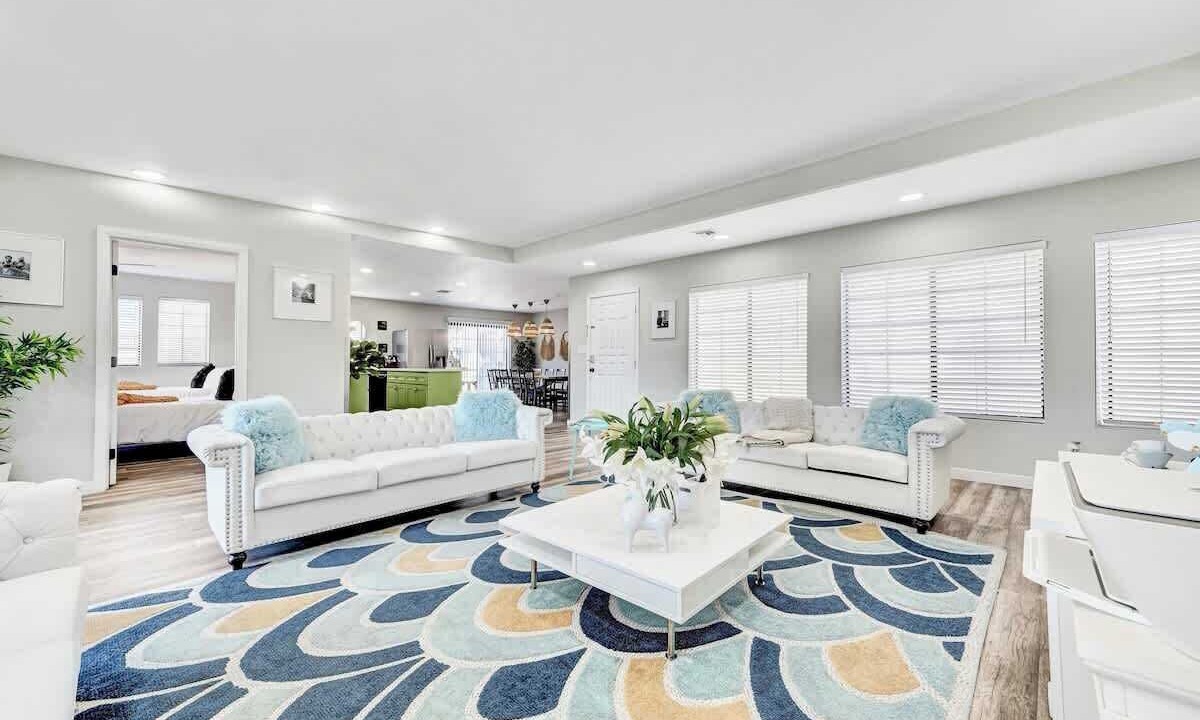 Photo of Livingroom in Spring Valley