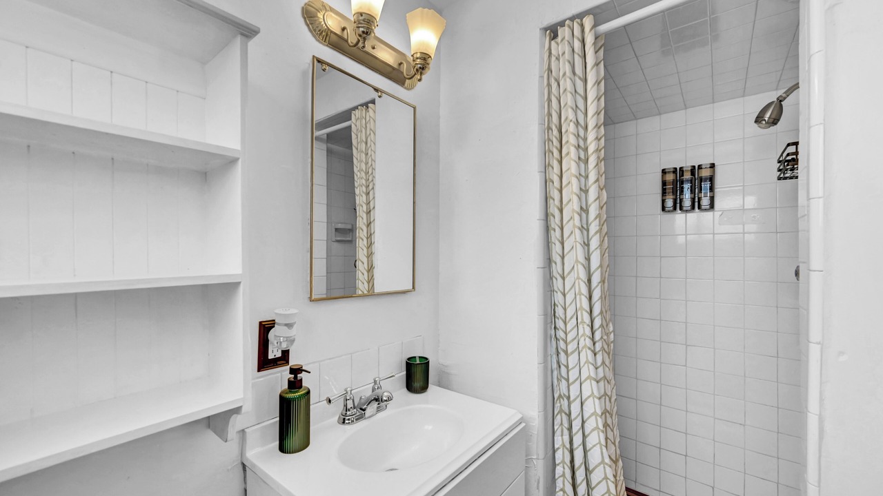 Photo of Bathroom in Downtown Las Vegas