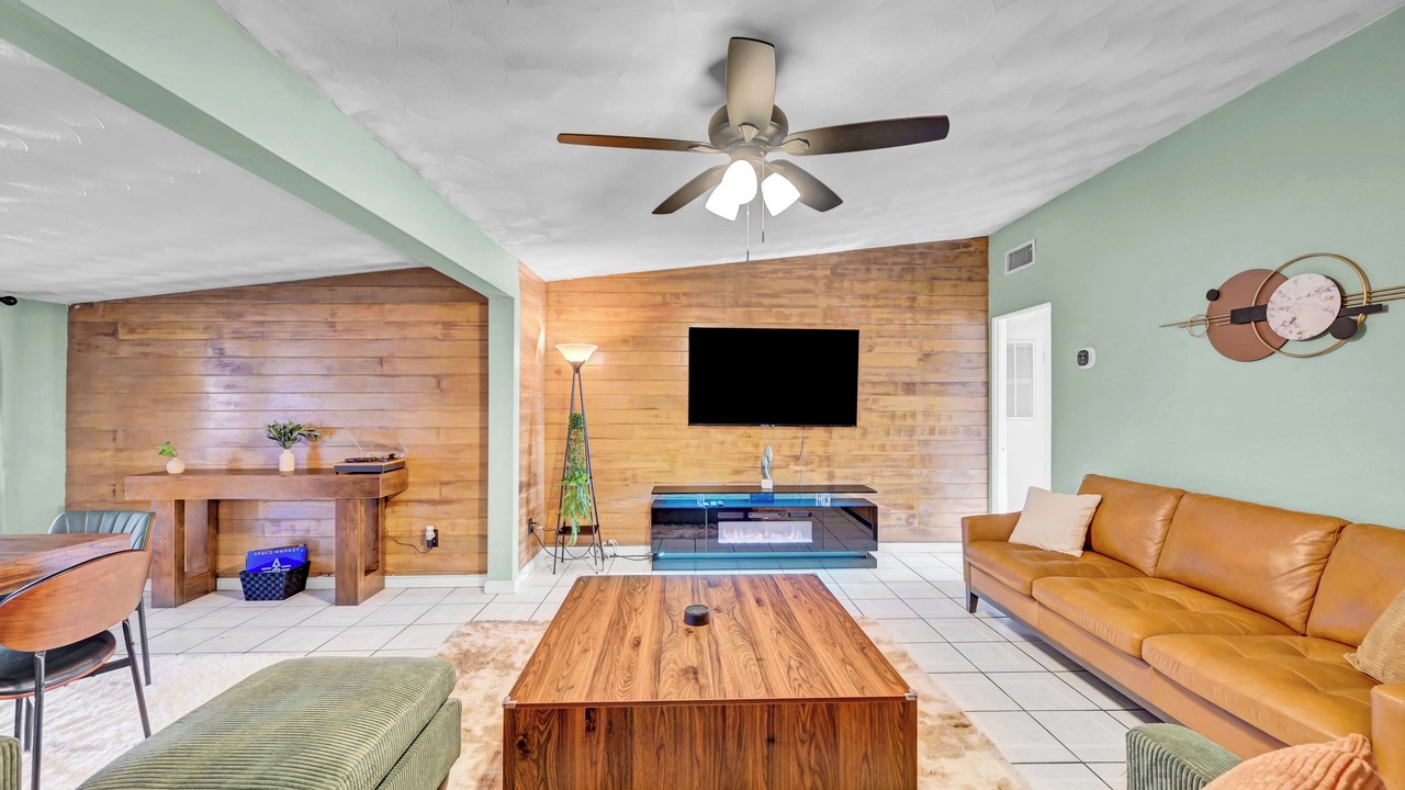 Photo of Livingroom in Downtown Las Vegas