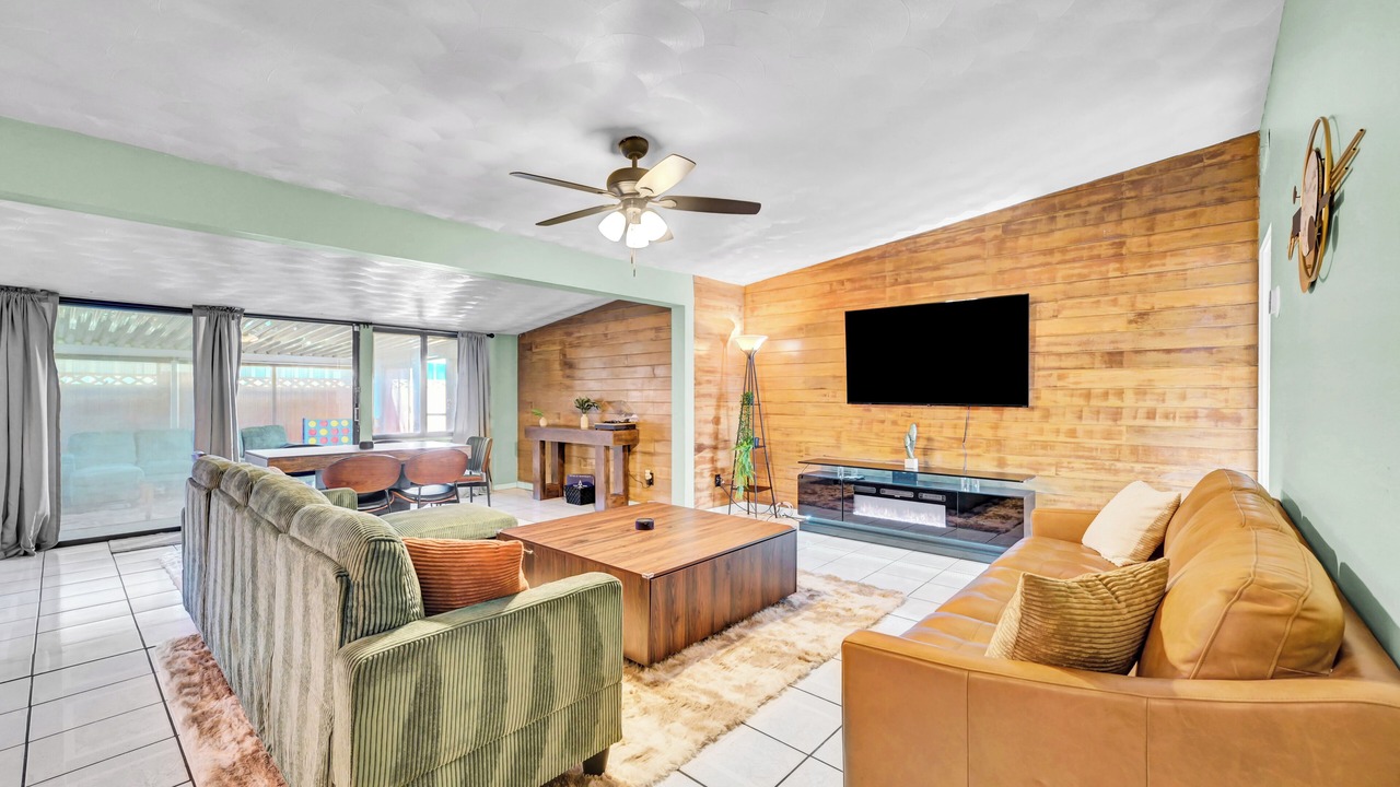 Photo of Livingroom in Downtown Las Vegas