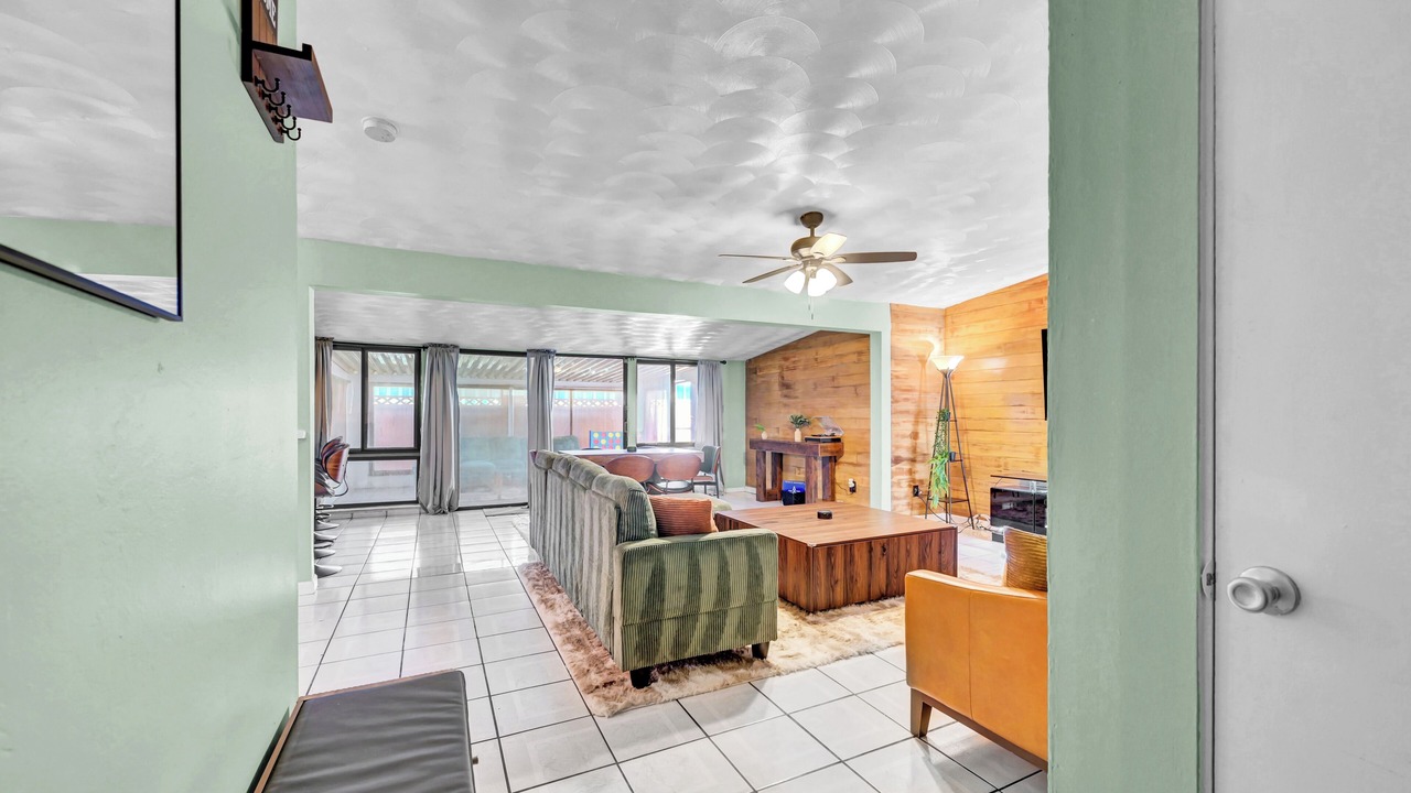 Photo of Livingroom in Downtown Las Vegas