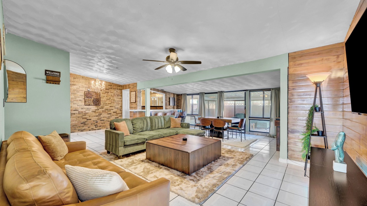 Photo of Livingroom in Downtown Las Vegas