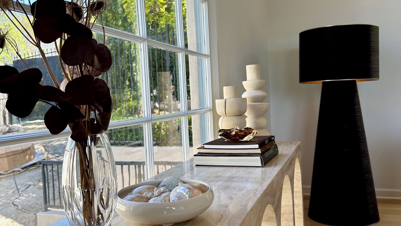 Photo of Livingroom in Hollywood Hills