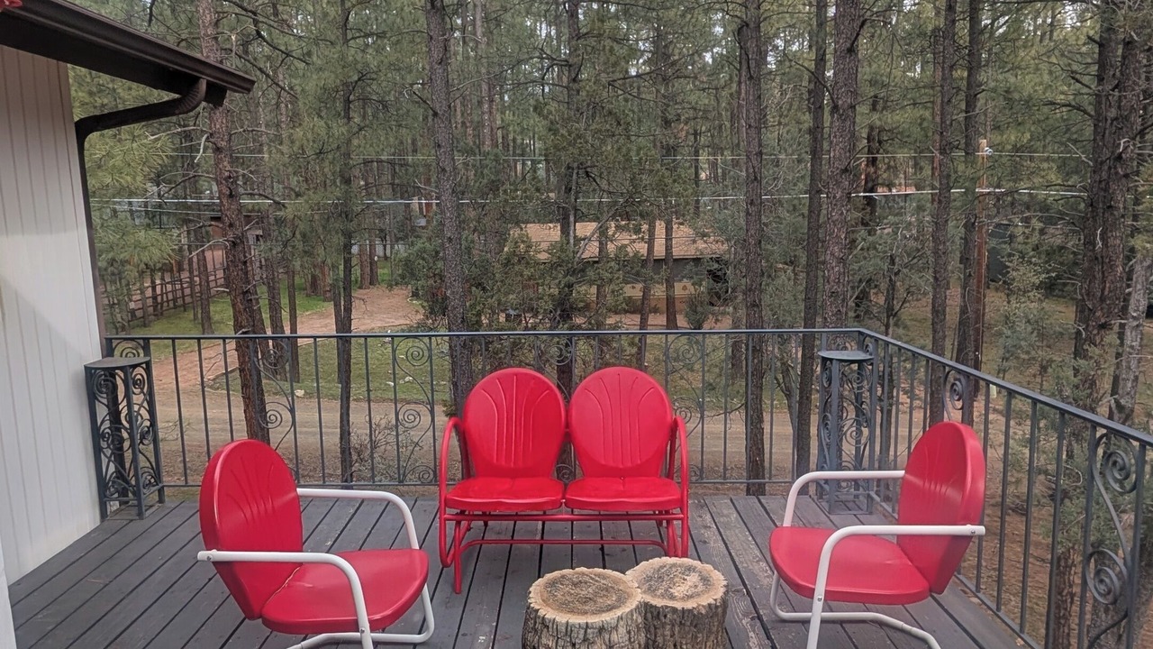 Photo of Patio Balcony in Strawberry