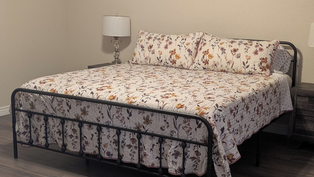 Photo of Bedroom in Fort Mohave