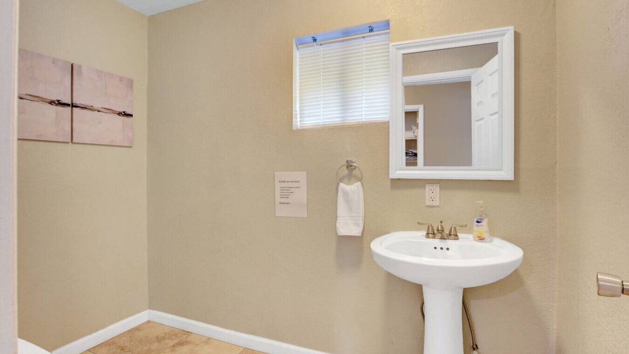 Photo of Bedroom in Sunrise Manor