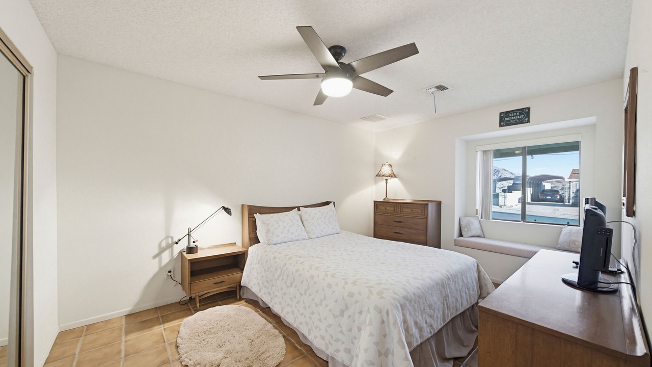 Photo of Bedroom in Golden Valley