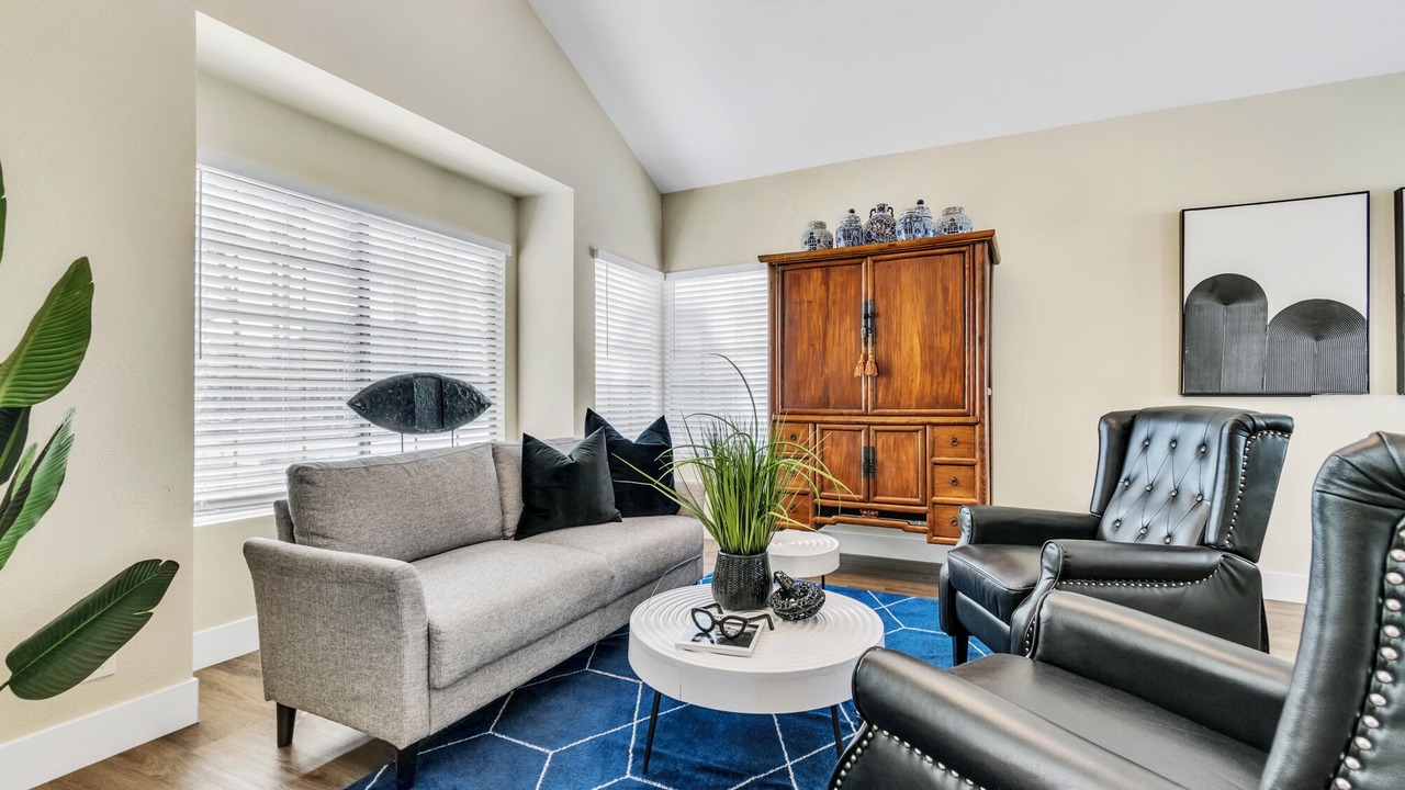 Photo of Livingroom in Spring Valley