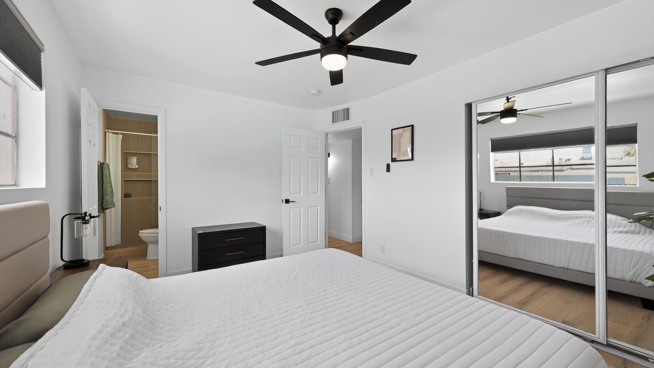 Photo of Bedroom in Papago Parkway
