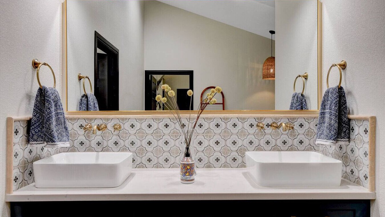 Photo of Bathroom in Paradise