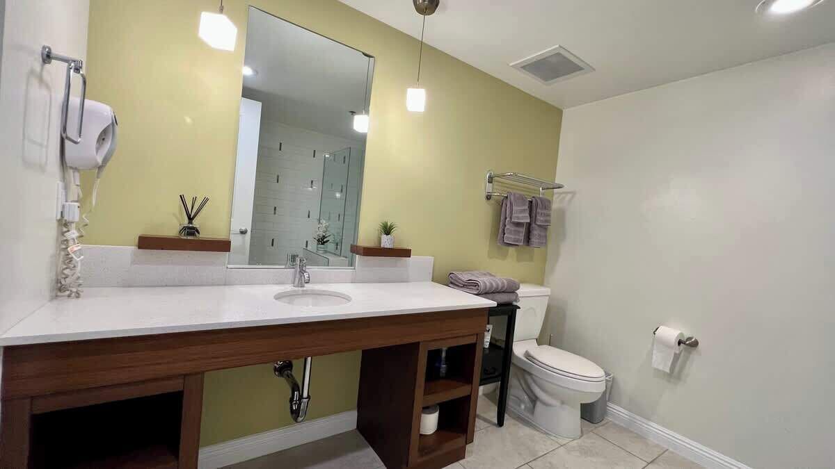 Photo of Bathroom in Lake Las Vegas