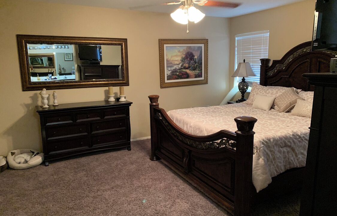 Photo of Bedroom in Needles