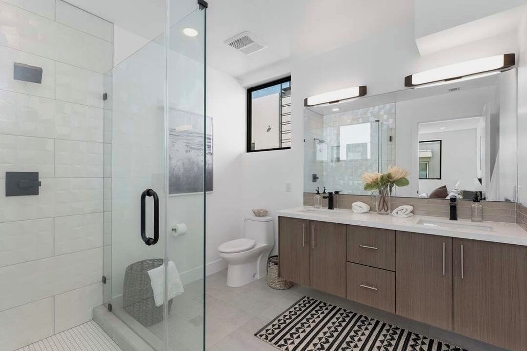 Photo of Bathroom in Rampart Village