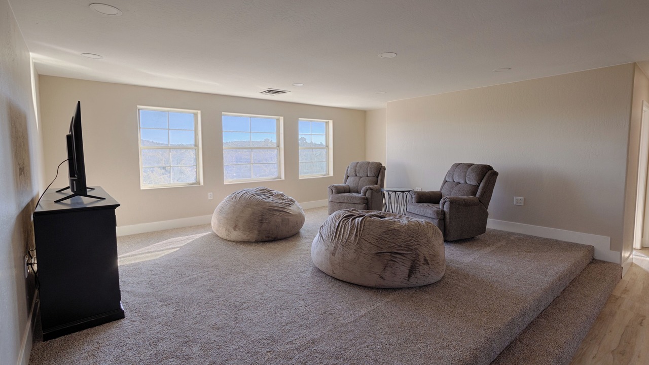 Photo of Bedroom in Clay Springs