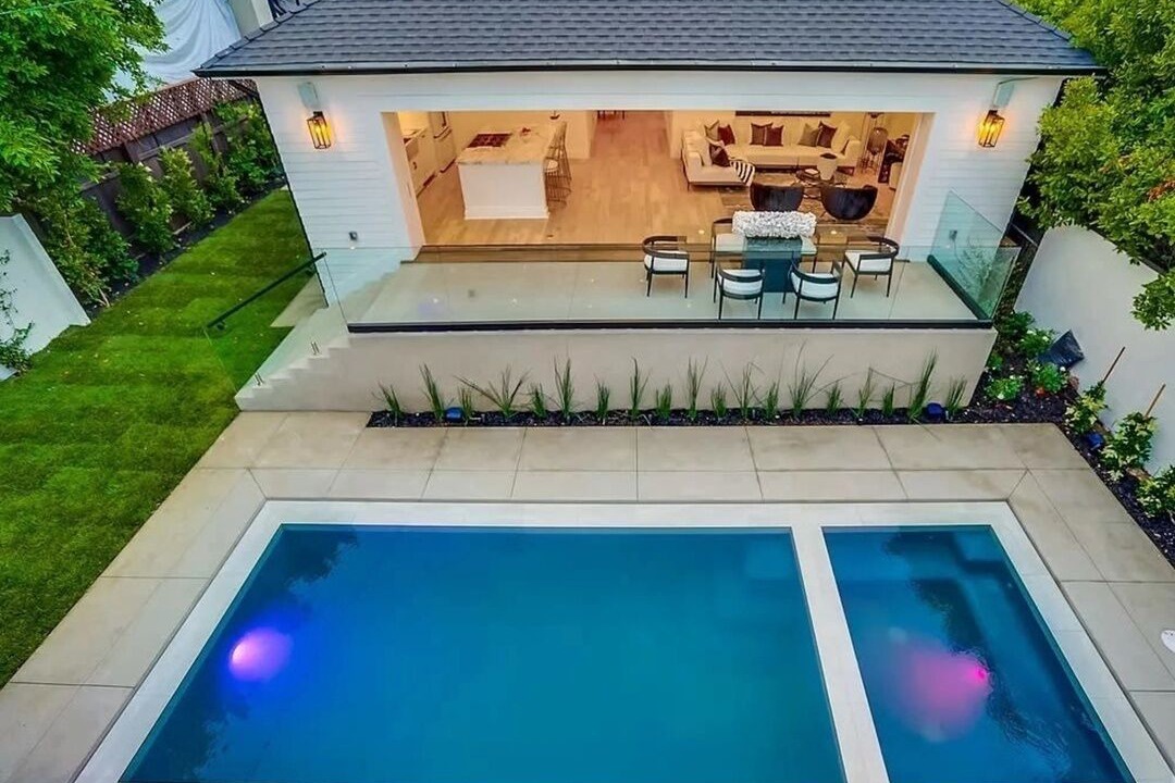 Photo of Outdoor in Hollywood