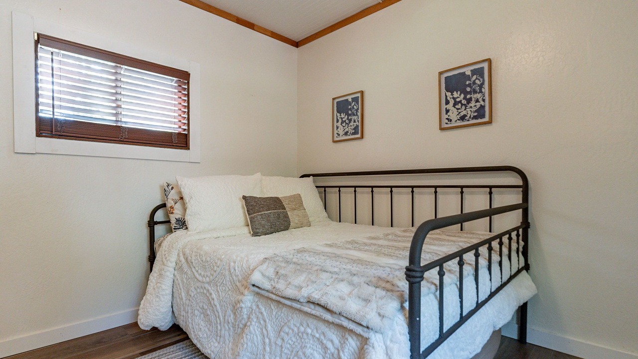 Photo of Bedroom in Strawberry