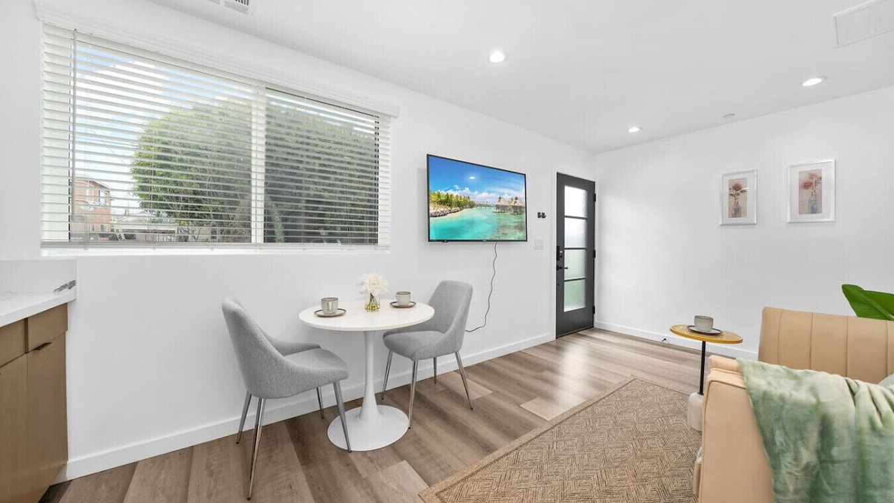 Photo of Livingroom in Rampart Village