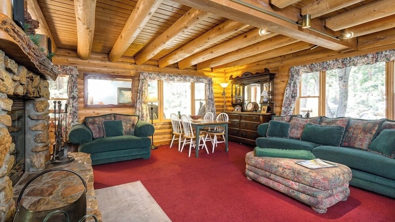 Photo of Livingroom in Fern Valley