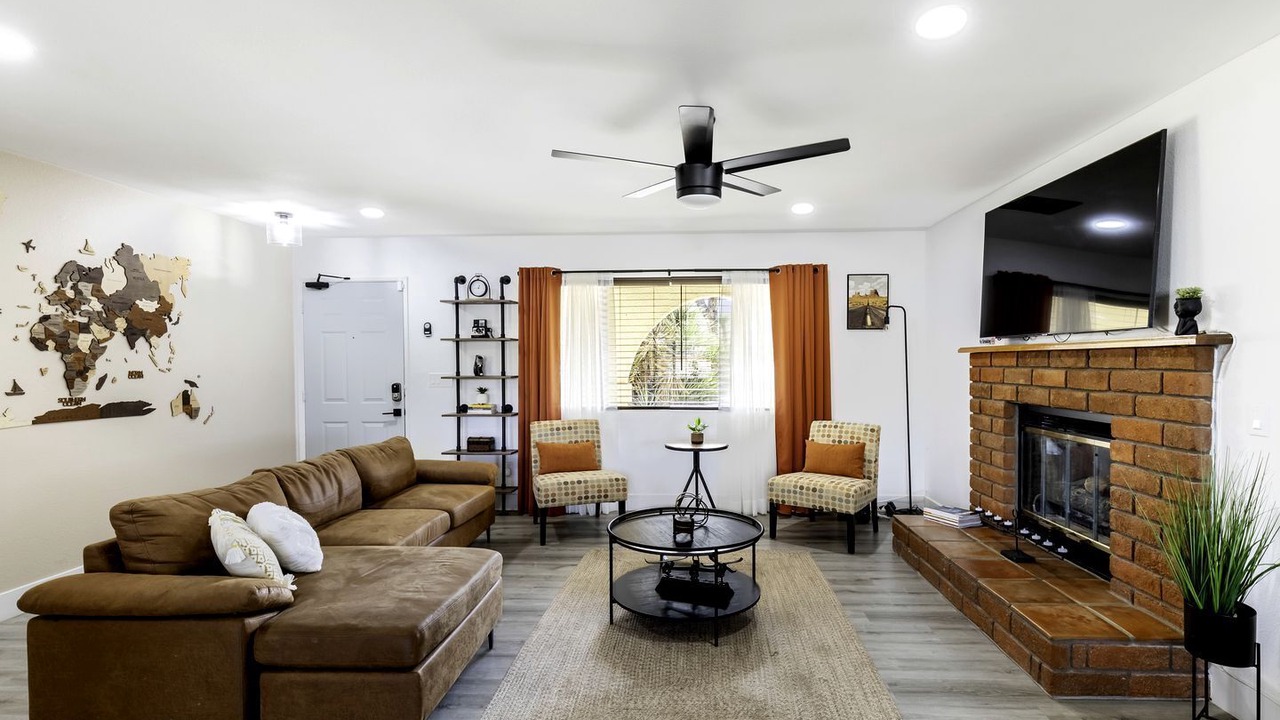 Photo of Livingroom in Yucca Valley
