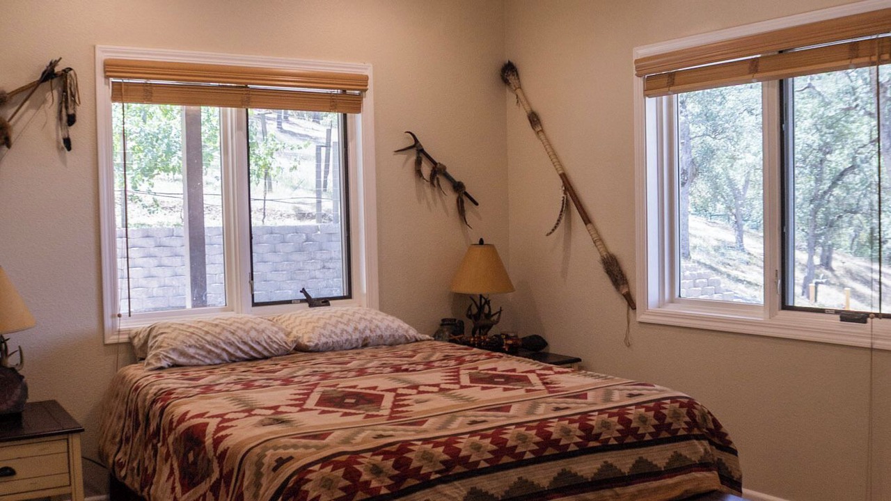 Photo of Bedroom in California Hot Springs