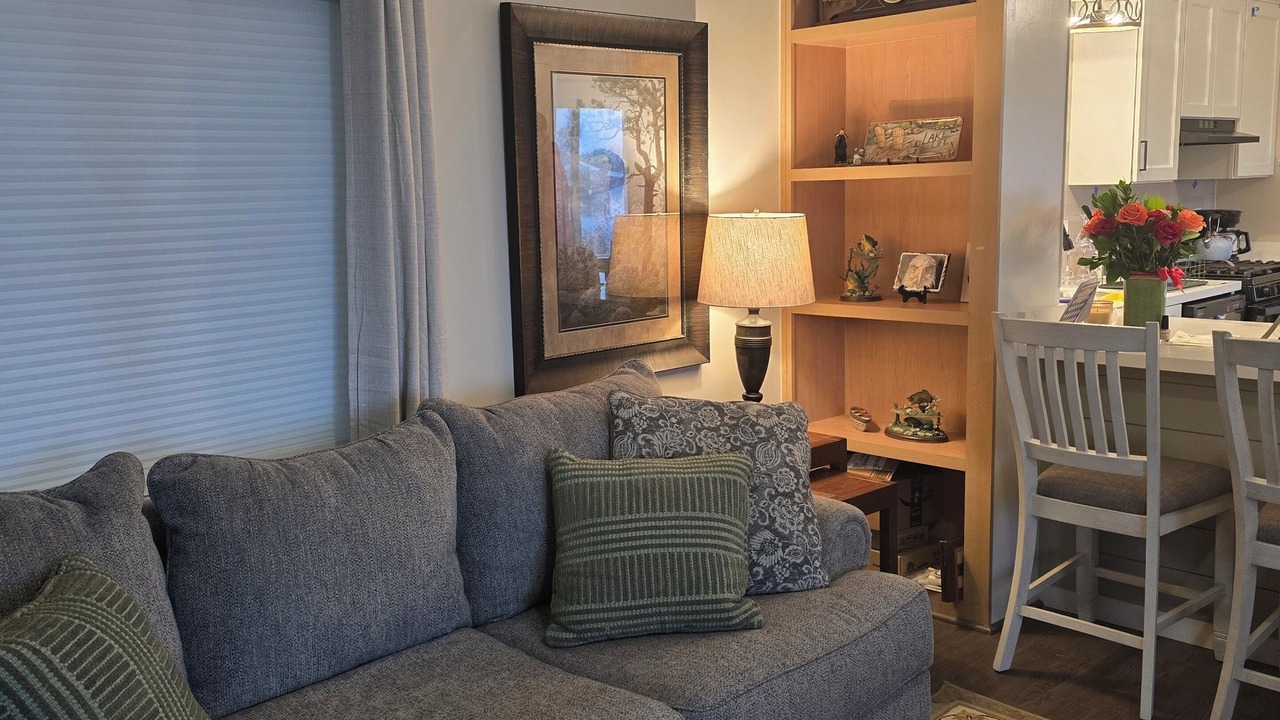 Photo of Livingroom in North Lakeport