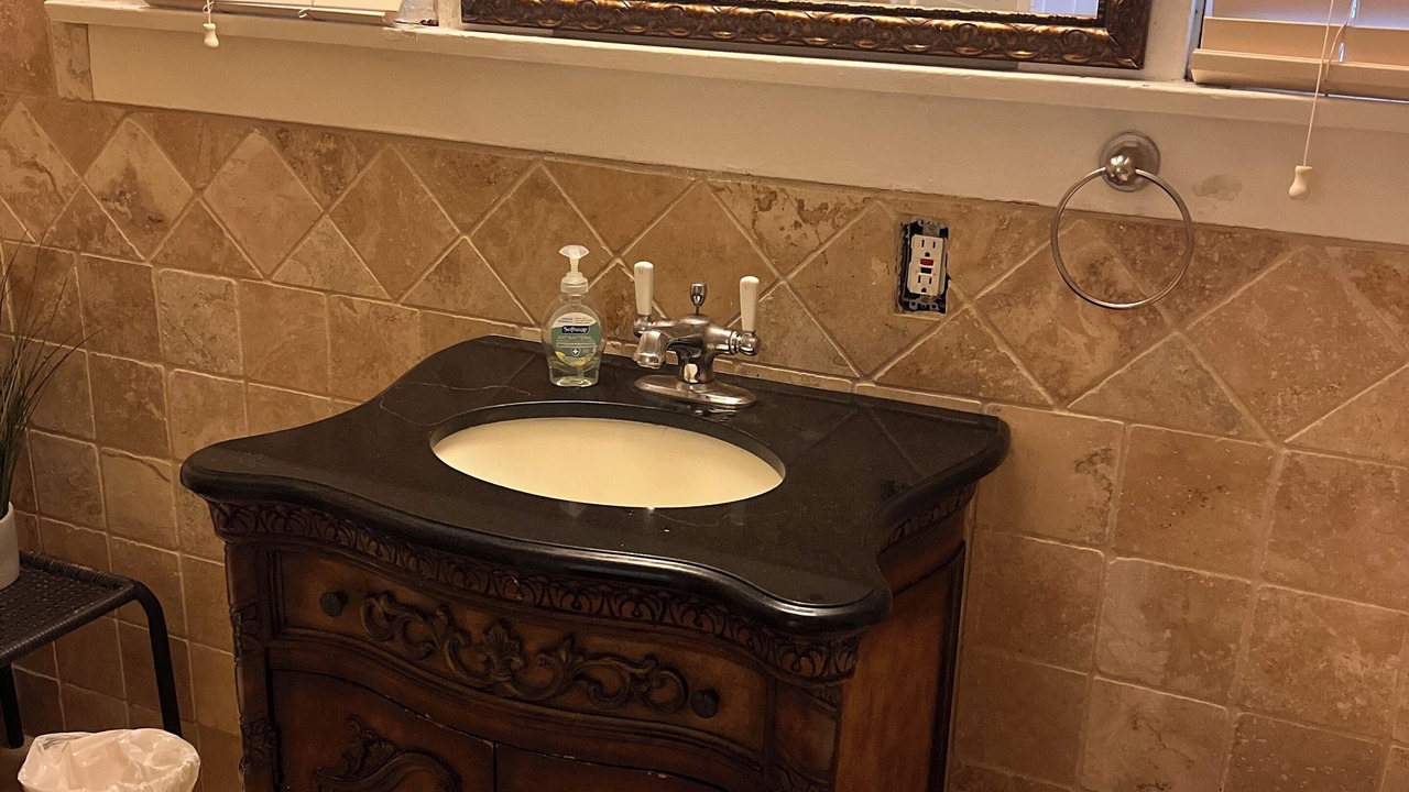 Photo of Bathroom in Downtown Riverside