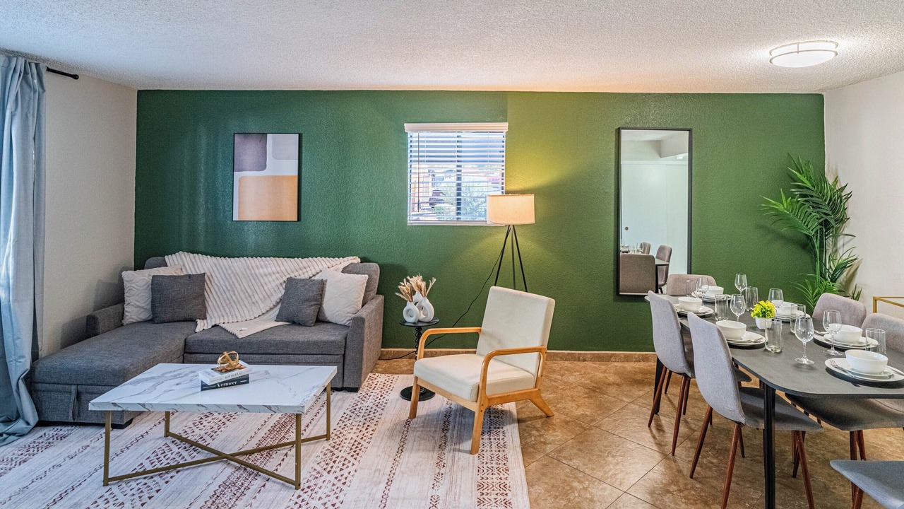 Photo of Livingroom in Cox Heights
